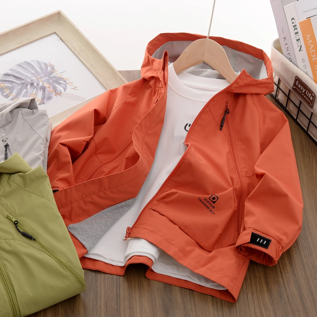 5SP66童装男童户外夹克连帽外套25春新中大童透湿三防山系冲锋衣