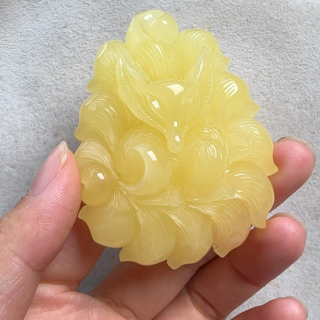 蜜蜡未镶嵌珠宝奇石