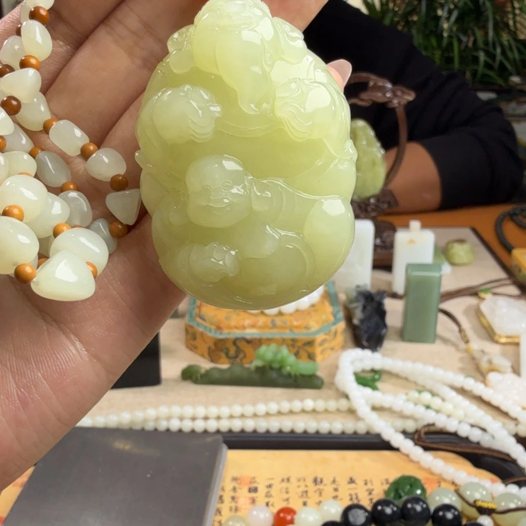 和田玉挂件未镶嵌扬****水