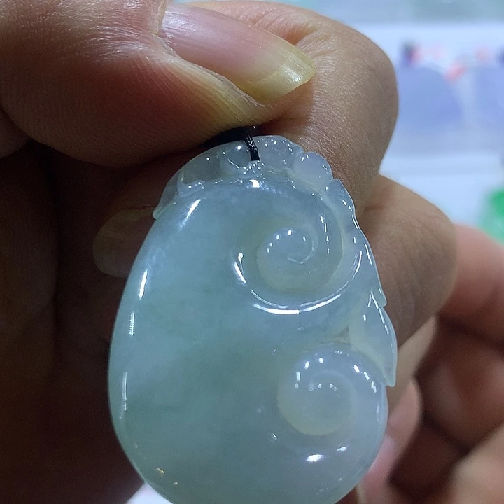 翡翠未镶嵌颈饰天然翡翠A货吊坠