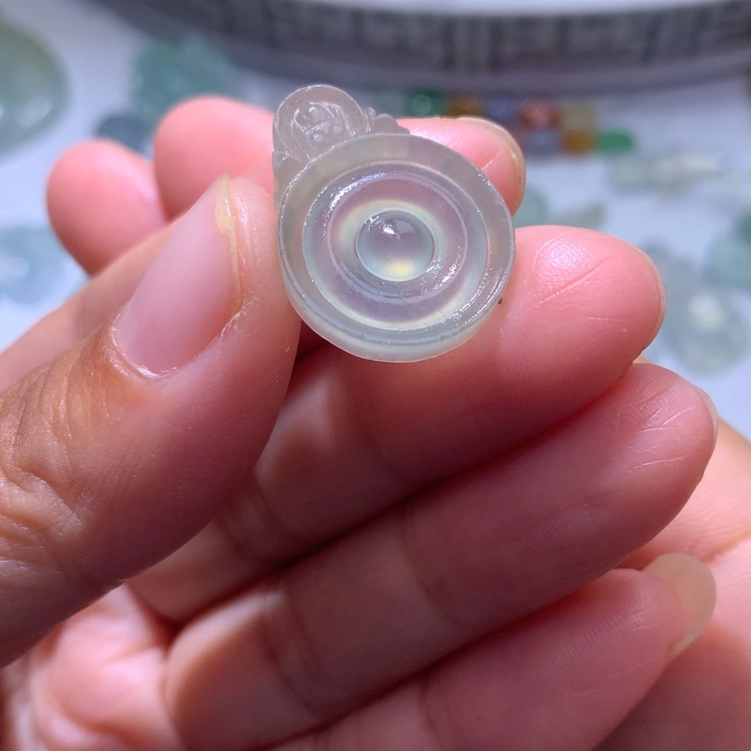 定制翡翠未镶嵌福贝