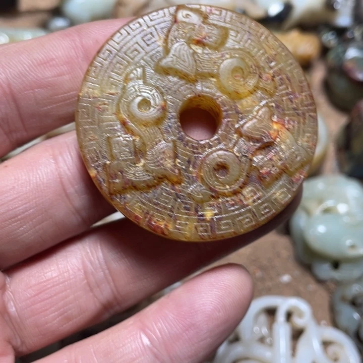 和田玉（糖玉）未镶嵌颈饰