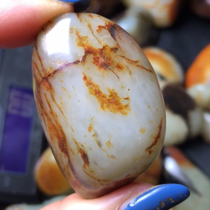 和田玉未镶嵌珠宝奇石