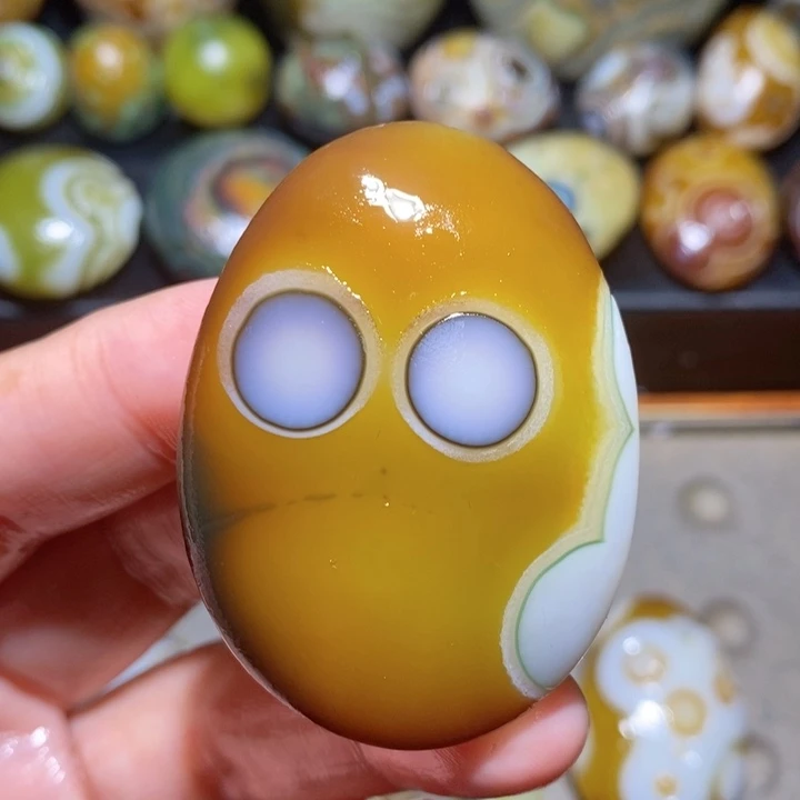 未镶嵌玛瑙/玉髓珠宝半成品82