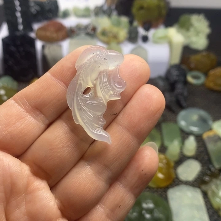 合金蛇纹石玉颈饰