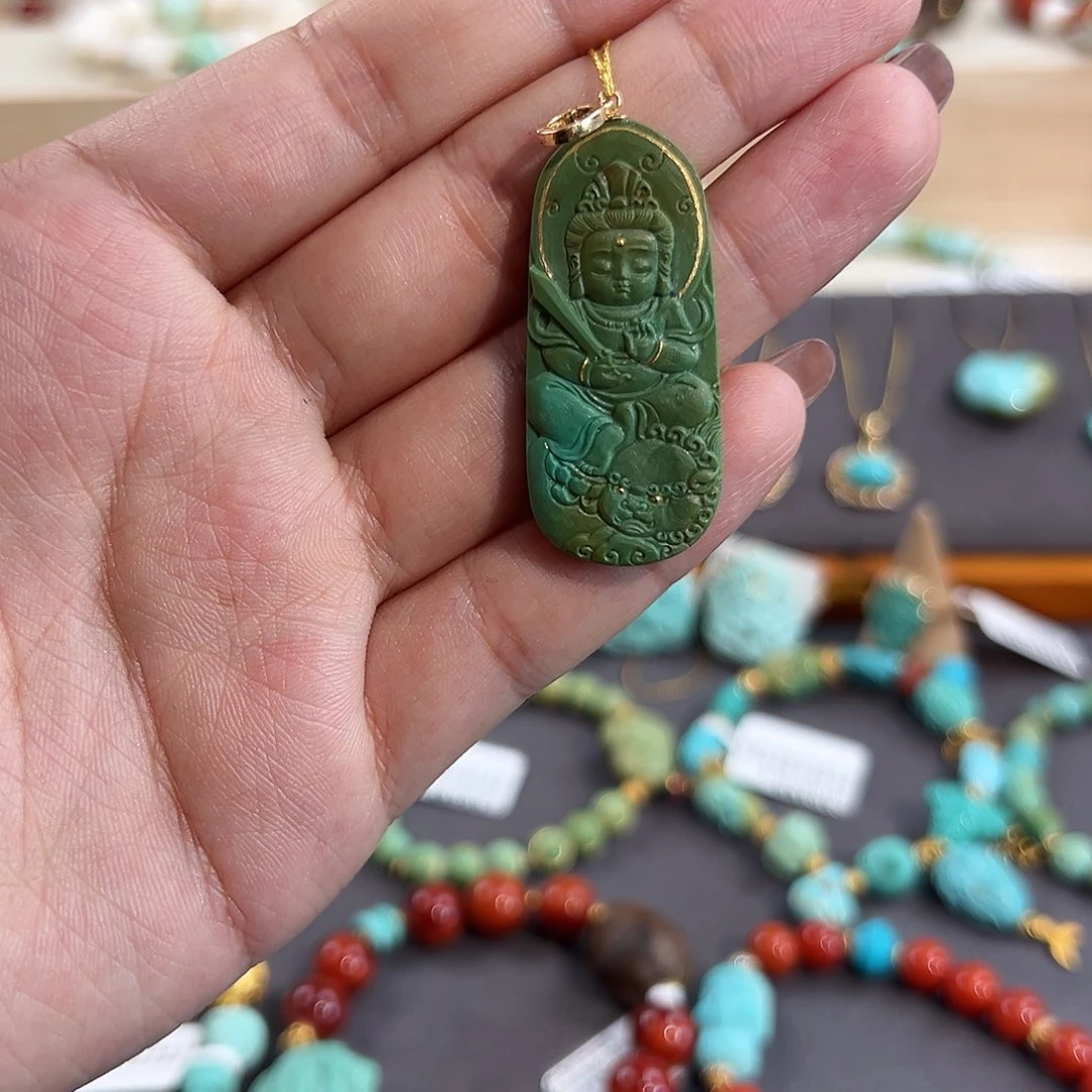 绿松石18K金镶嵌吊坠(不含链)俏色丝绒文殊菩萨吊坠