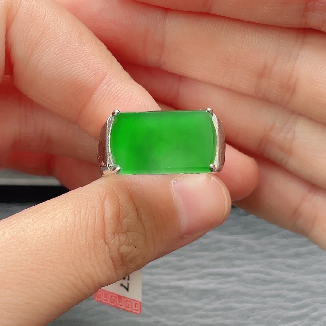 翡翠银S925镶嵌戒指没有运费险3967