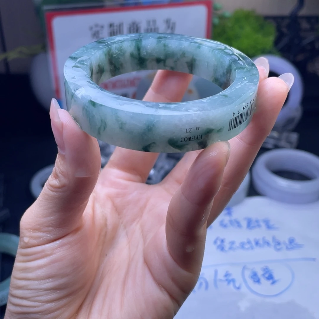 加***孩未镶嵌定制翡翠翡翠