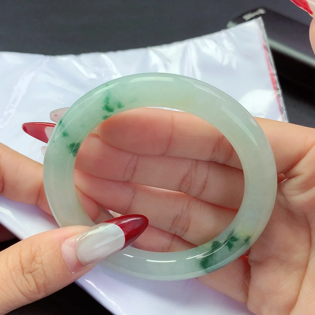 【闪购商品】翡翠手镯未镶嵌a 065800