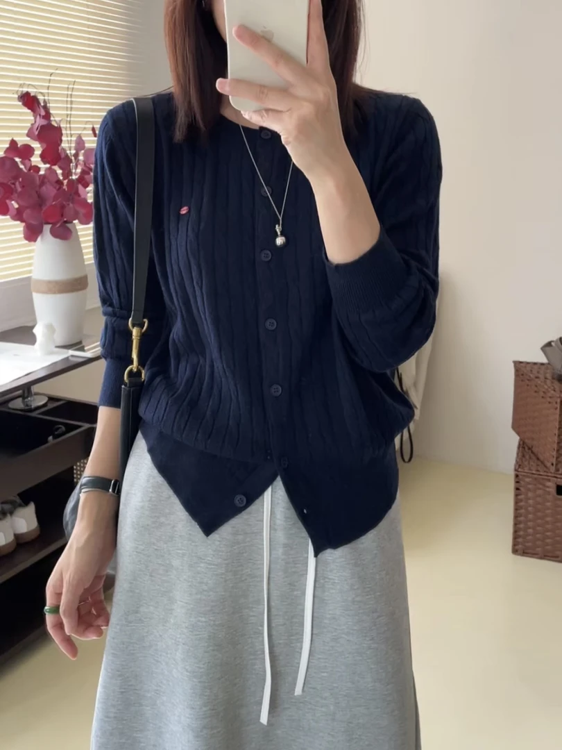 【秋日着色】简约韩版美丽诺羊毛圆领百搭显瘦纯色秋季时尚毛衣开衫