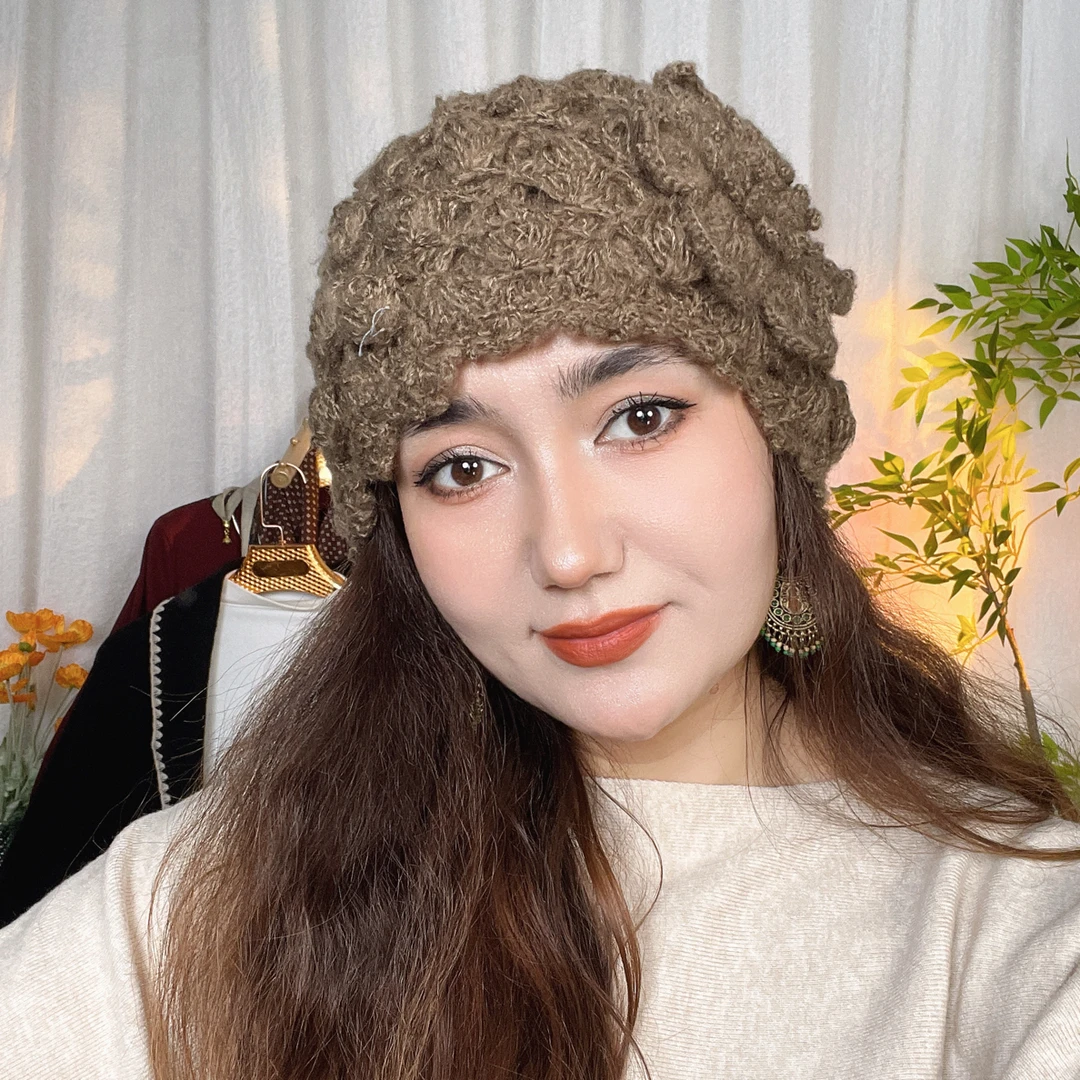 时尚百搭手工针织帽子顶包头帽秋冬花朵女帽子百搭侧面花帽子