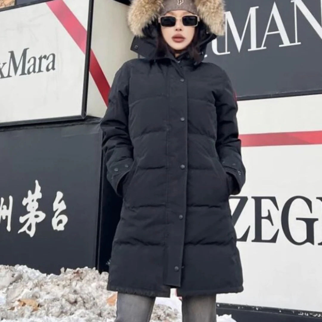 99新 CANADA GOOSE 黑色中长款羽绒服外套 xs码/A1656