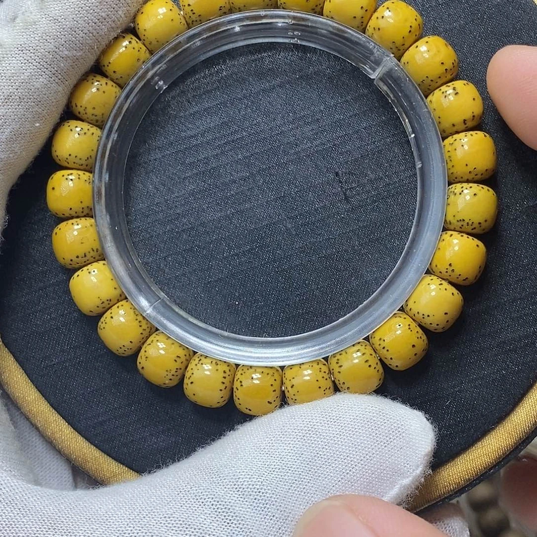 星月菩提手串顺白原生态卡9.5通体留白一物一图