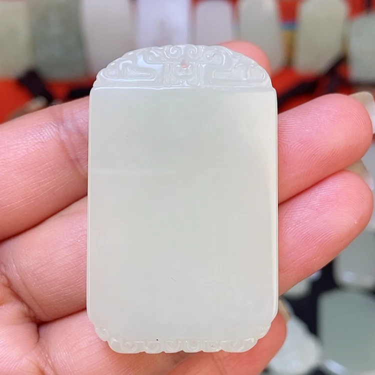 【闪购商品】颈饰未镶嵌和田玉