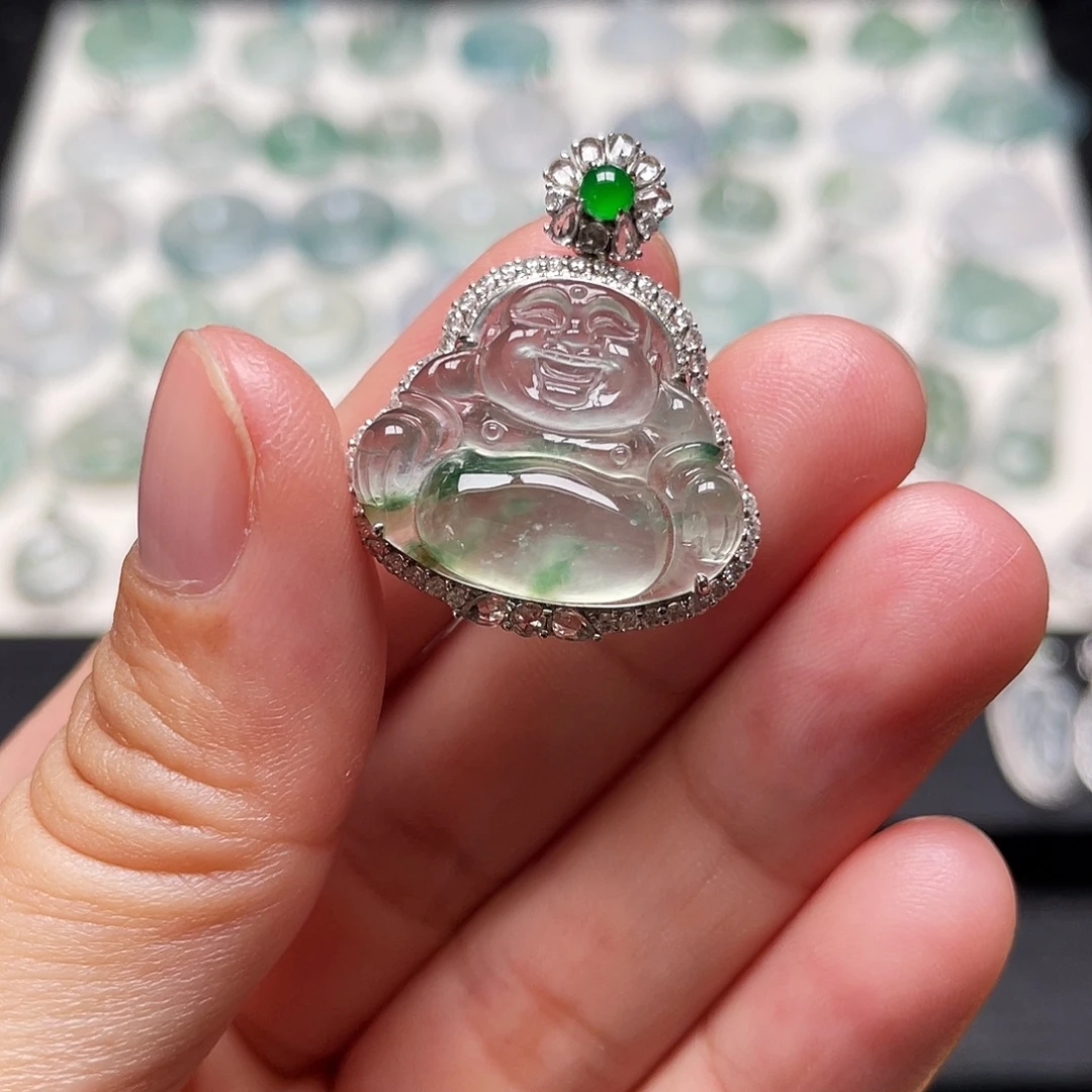 翡翠18K金镶嵌颈饰佛公