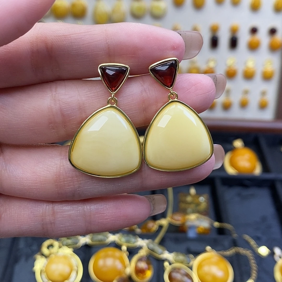 琥珀未镶嵌裸石成品