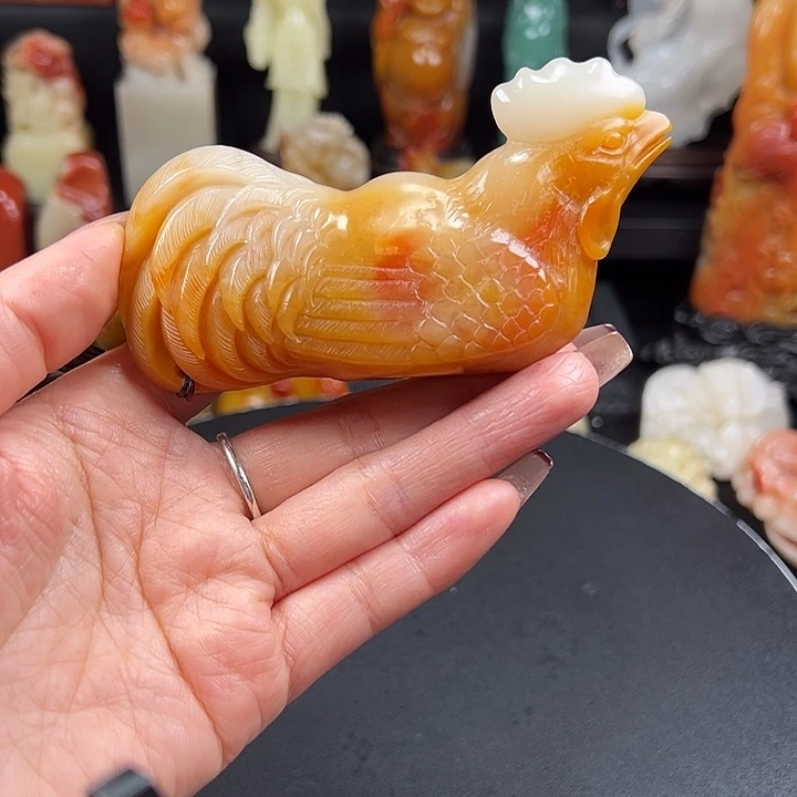 寿山石三彩老性芙蓉石