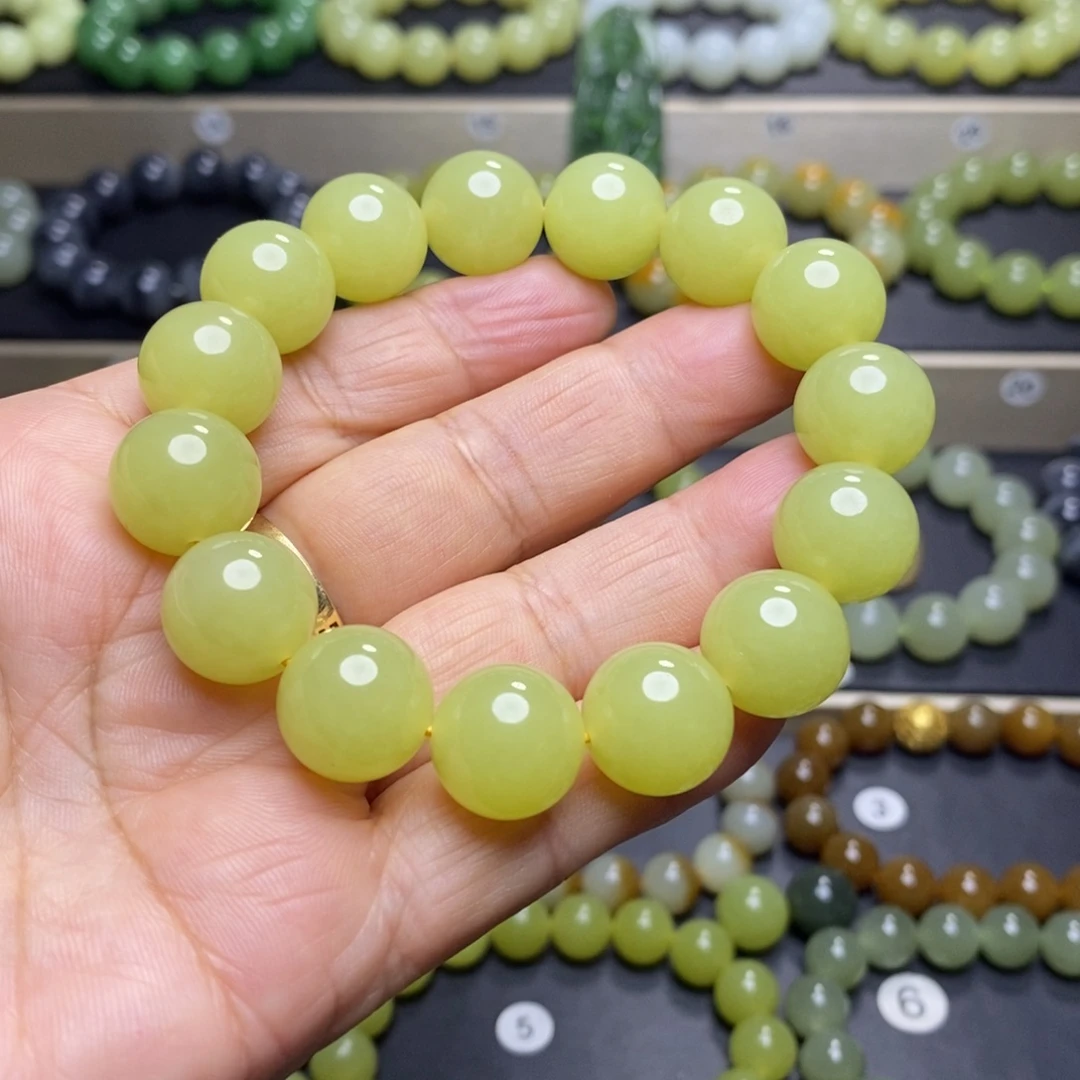 和田玉未镶嵌手串