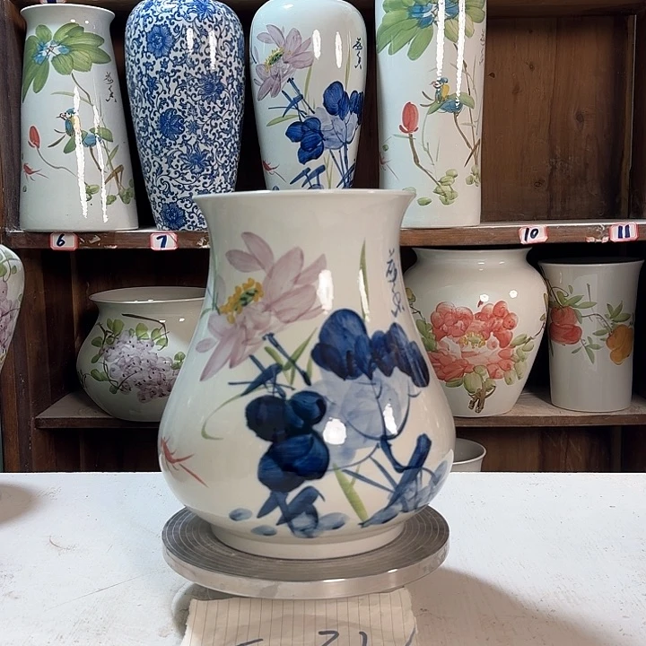 瓶高27鱼尾青花荷花新款陶瓷