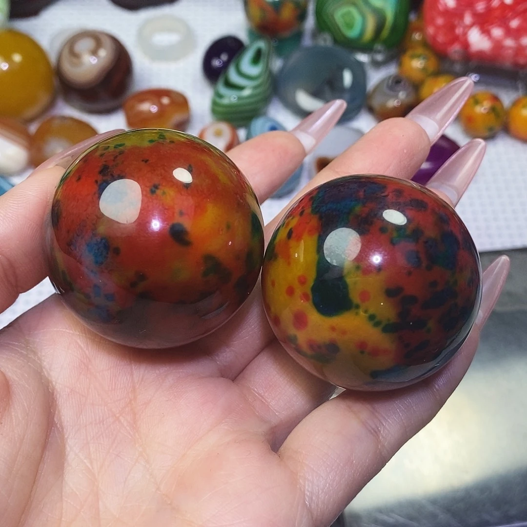 北***狼玛瑙/玉髓未镶嵌珠宝奇石