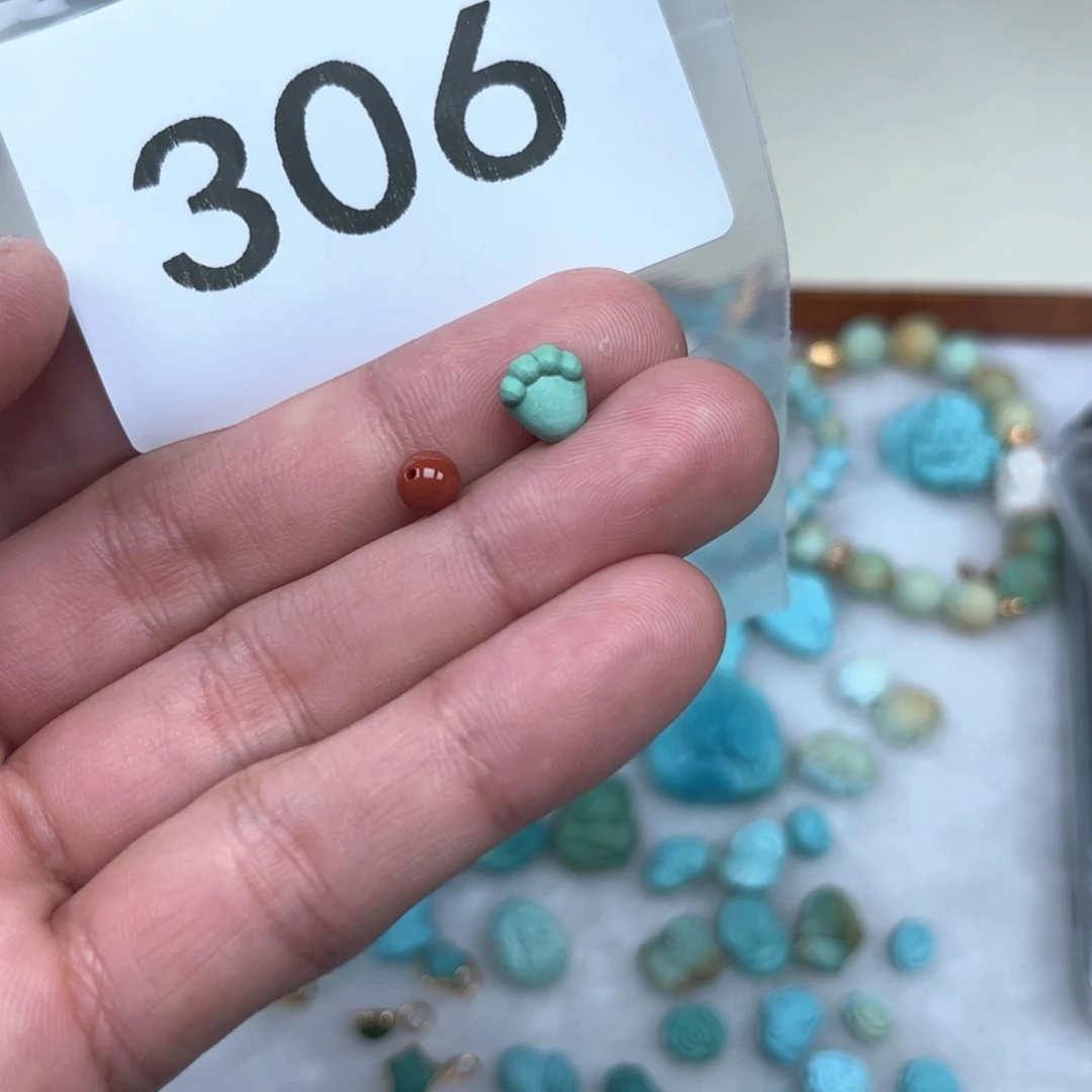 南红玛瑙未镶嵌珠宝奇石