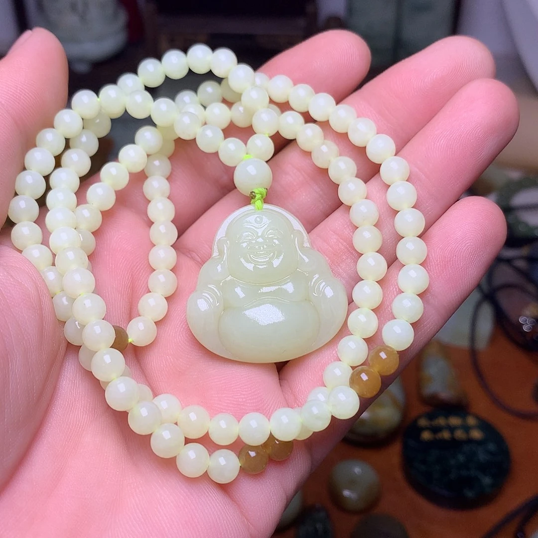 颈饰未镶嵌岫岩老玉（透闪石质玉）