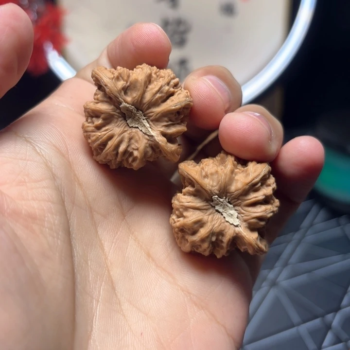 文玩核桃把件33尺全品密纹小手捻