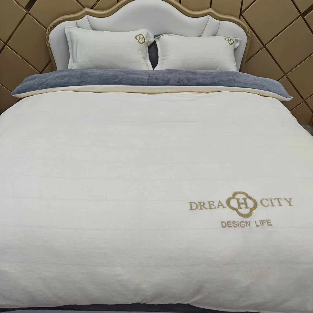 牛奶绒四件套 H款-白灰