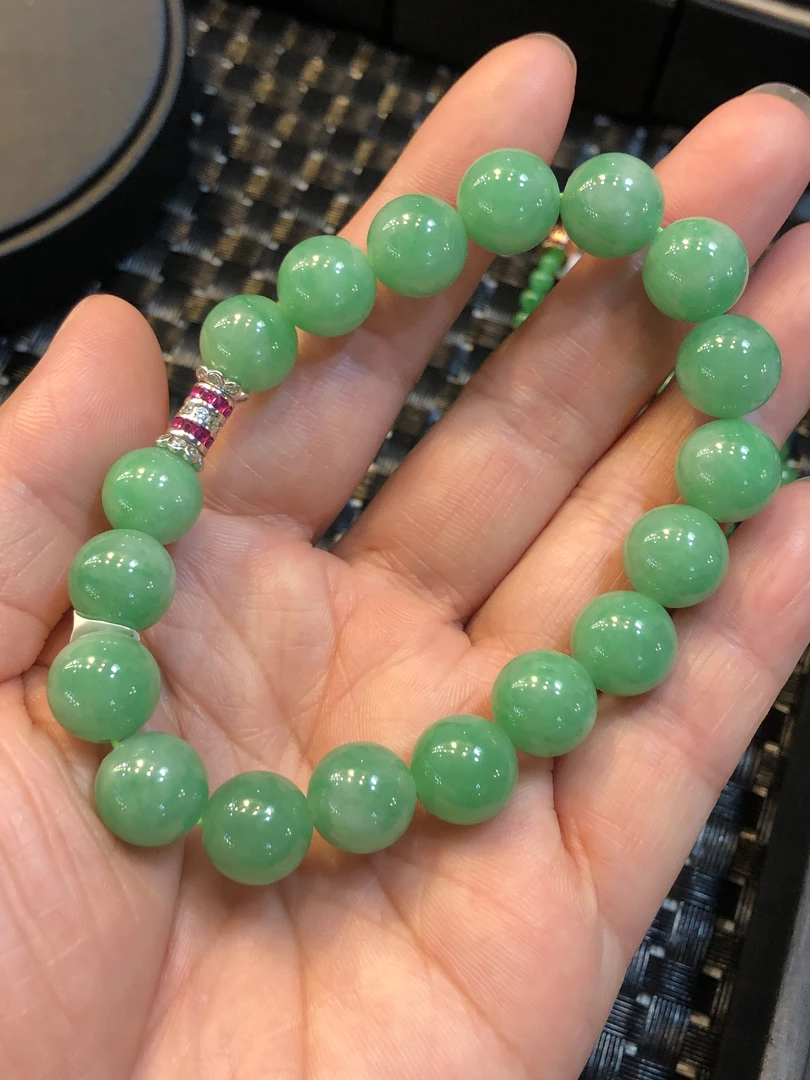 翡翠A货满绿时尚精致珠子手链