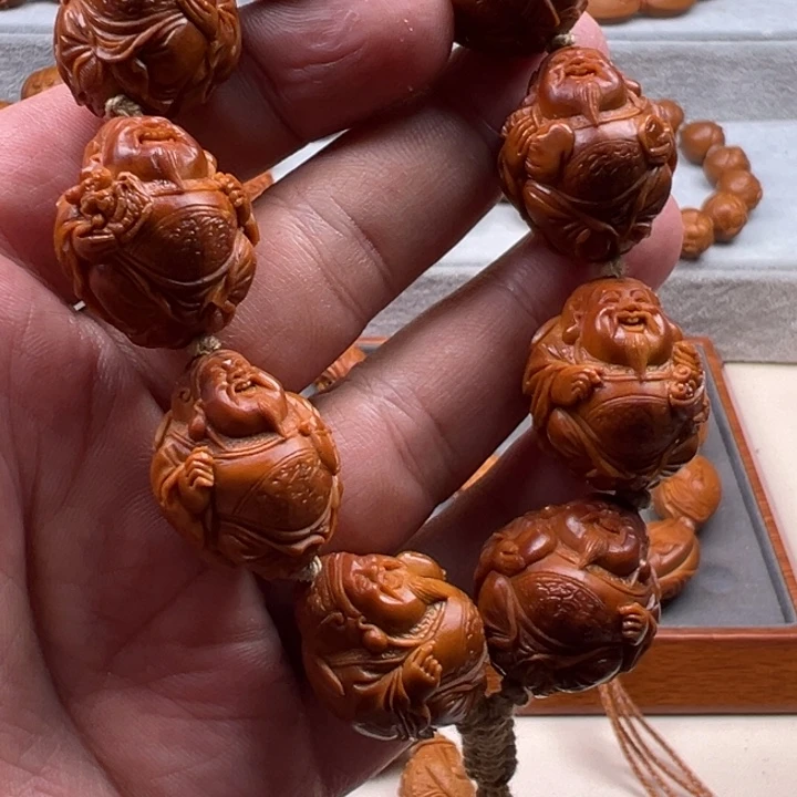 你***王手串橄榄核橄榄核雕工艺制作