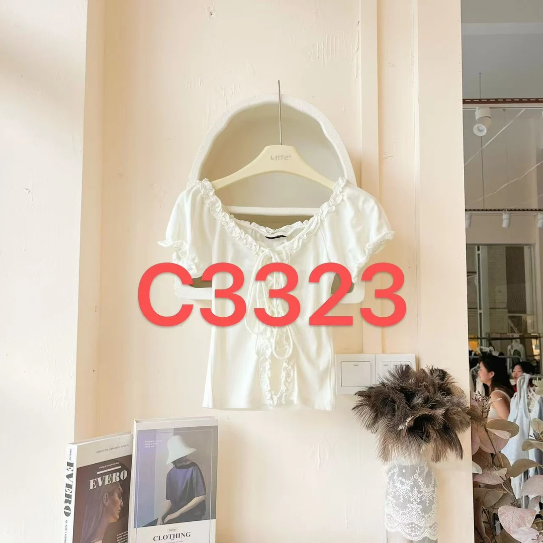 青青大码女装 春夏新款收腰显瘦甜美穿搭U领短袖上衣C3323白色