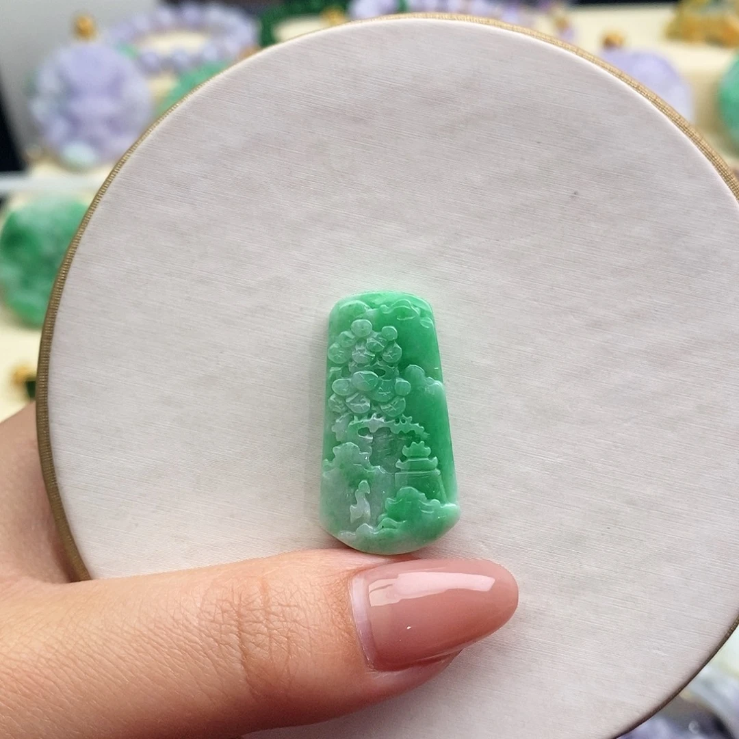 翡翠未镶嵌吊坠(不含链)