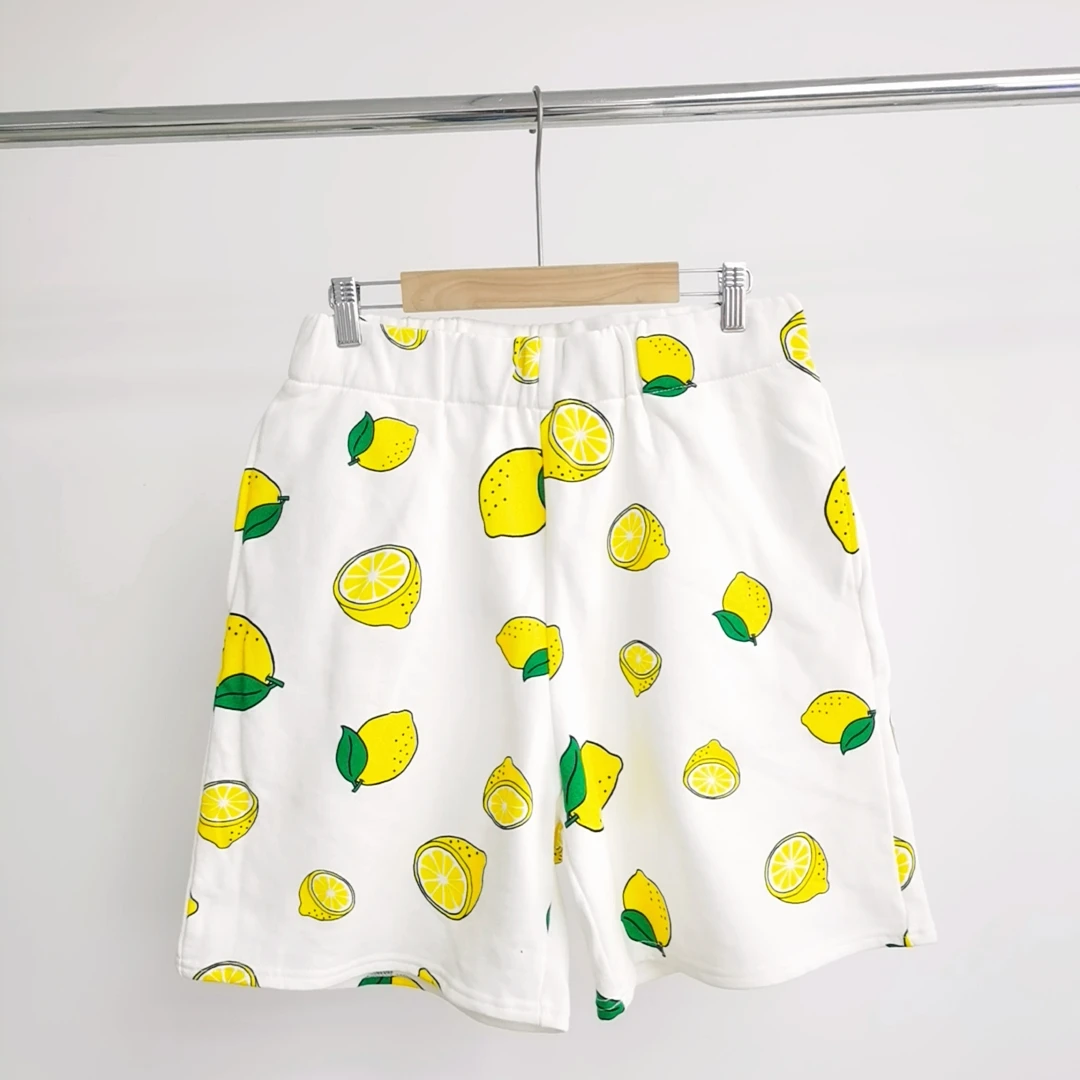 P133 柠檬印花男女款大版棉质短裤