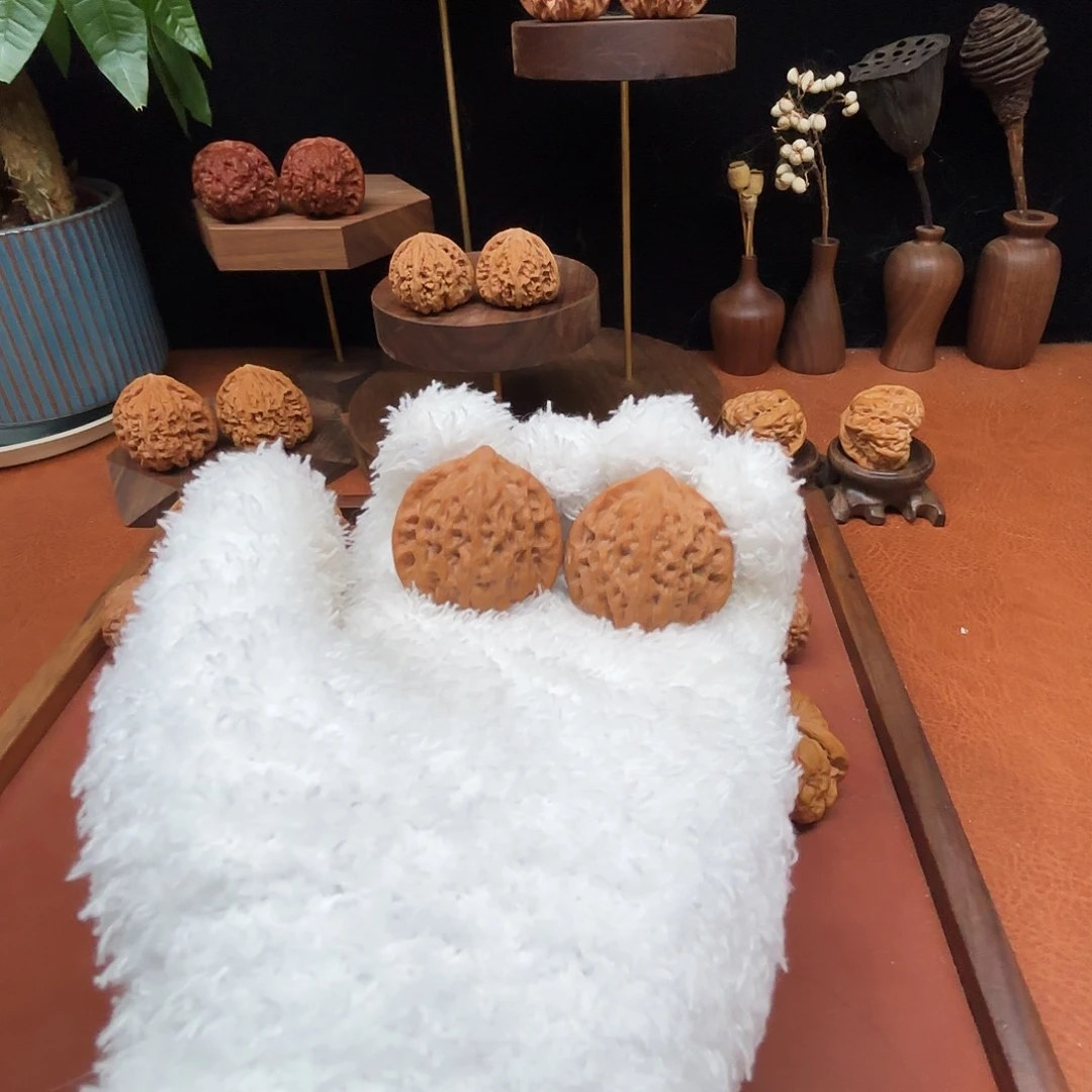 逢***春核桃手串/手链崔凯