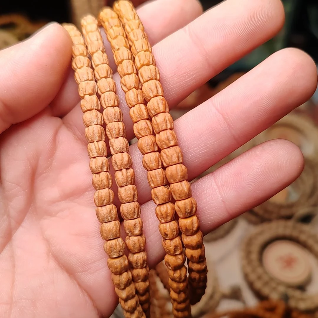 柏香籽/百香籽吊坠我****湖