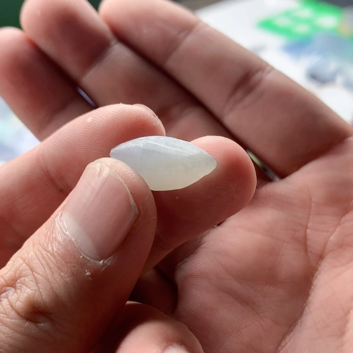 颈饰未镶嵌翡翠材料