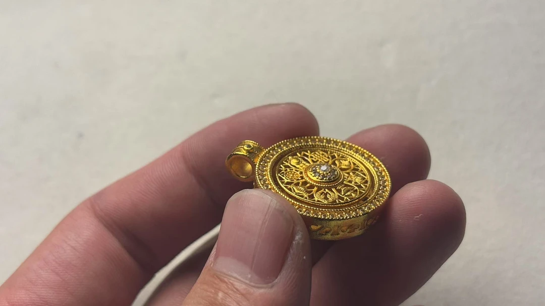 C136-禾遇旋转罗盘吊坠