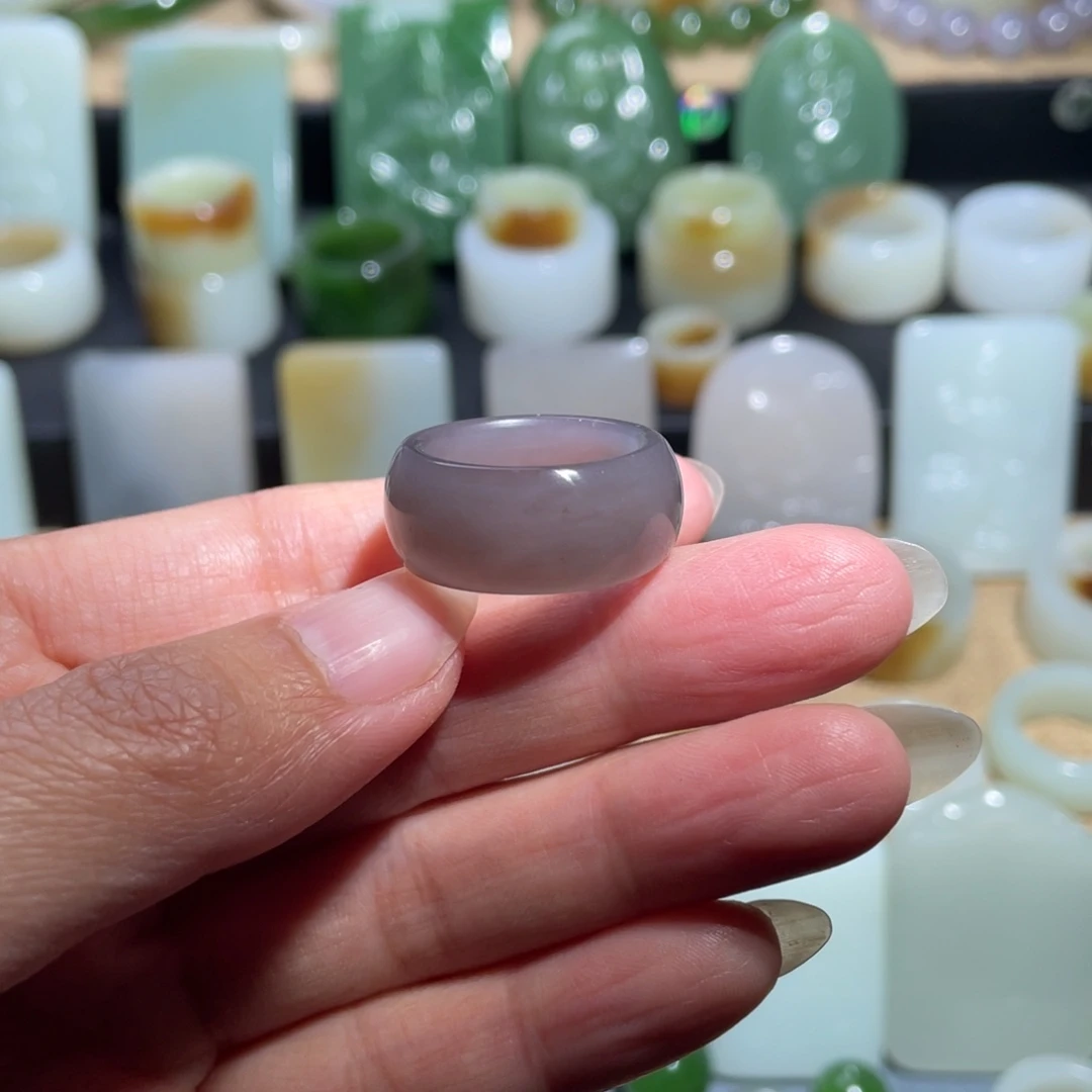 和田玉未镶嵌戒指