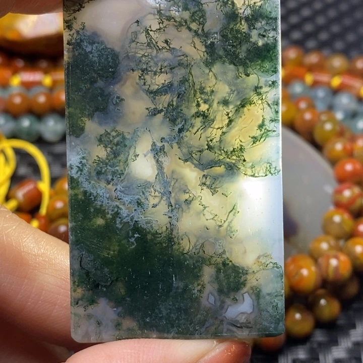 玛瑙/玉髓颈饰未镶嵌幸***释