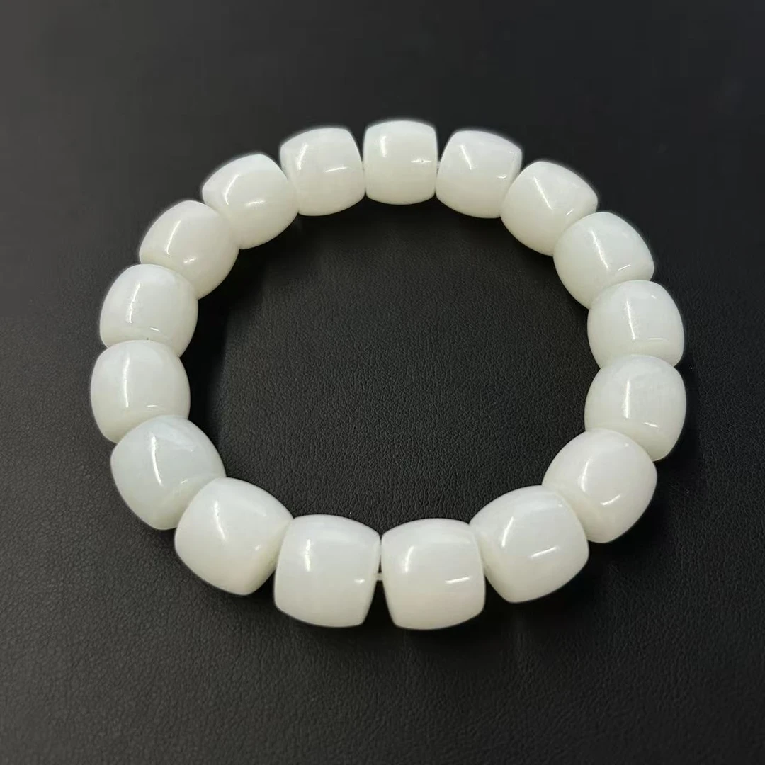 LOT.46/20世纪和田玉老型珠串/S430576