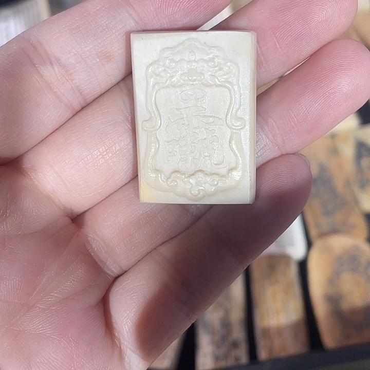 泥塑不打孔联系客服