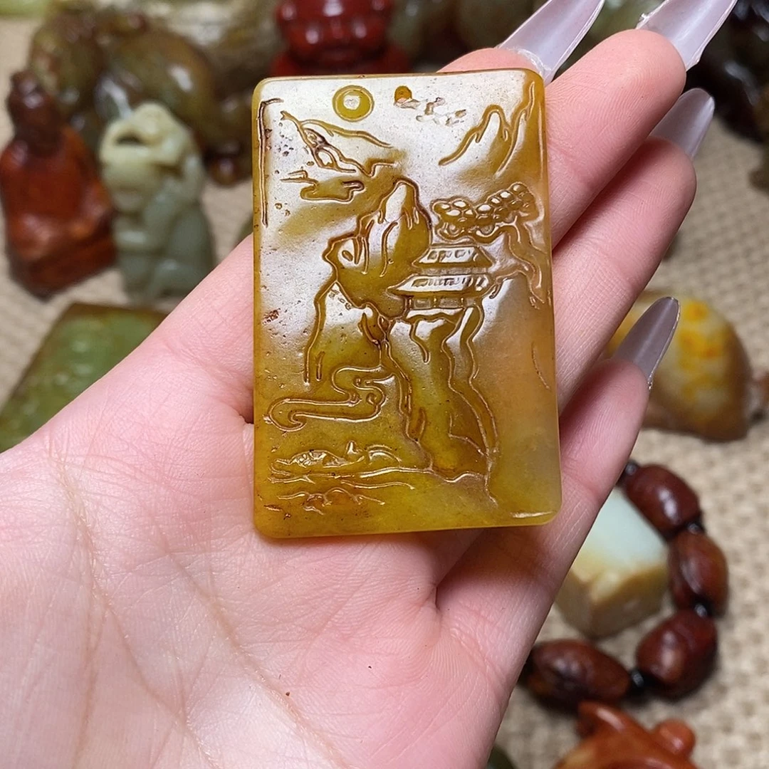 蛇纹石玉未镶嵌颈饰