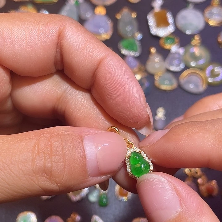 翡翠银S925镶嵌颈饰