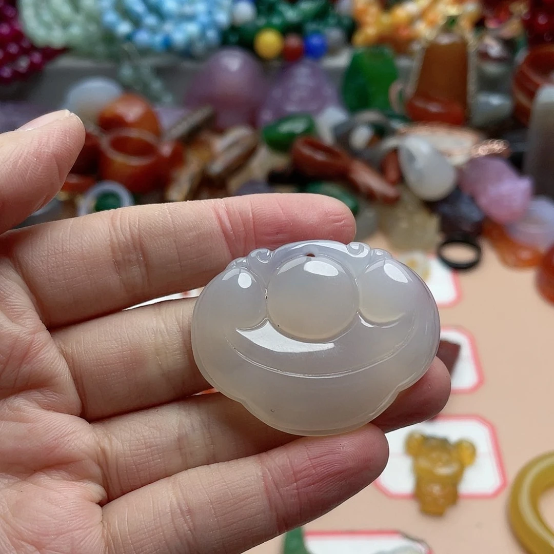 玛瑙/玉髓颈饰合金小**鱼