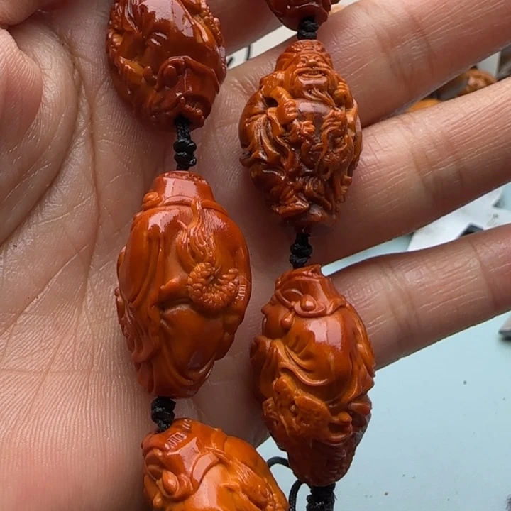 橄榄核手串雕刻工艺