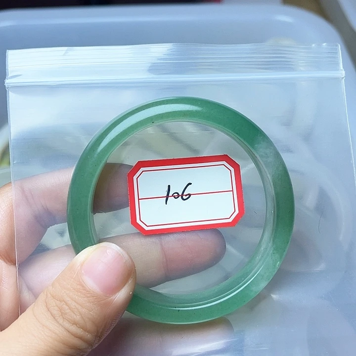 石英质玉手镯未镶嵌106