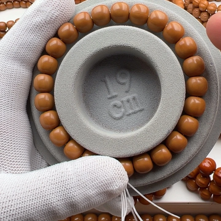 阳***孩手串猴头核桃小老行