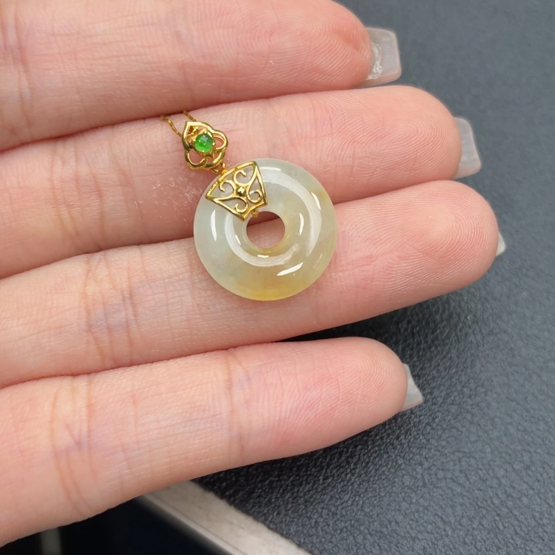 颈饰18K金镶嵌翡翠