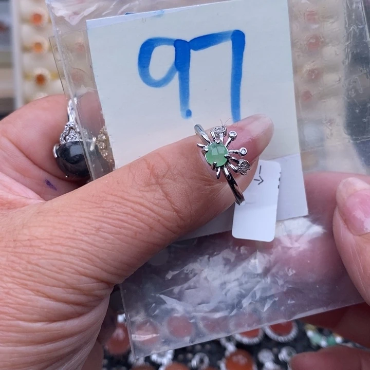 未镶嵌戒指翡翠缅甸