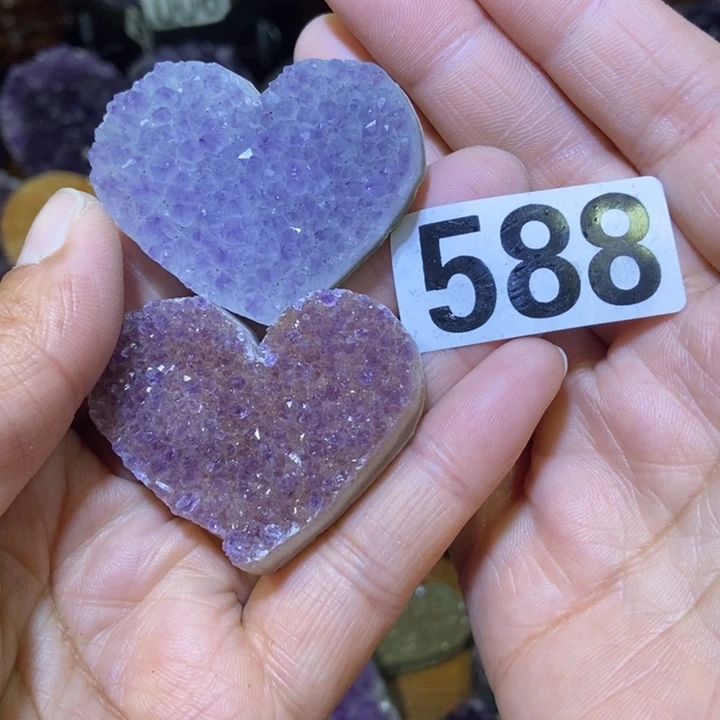 紫晶未镶嵌大型摆件（非配饰）